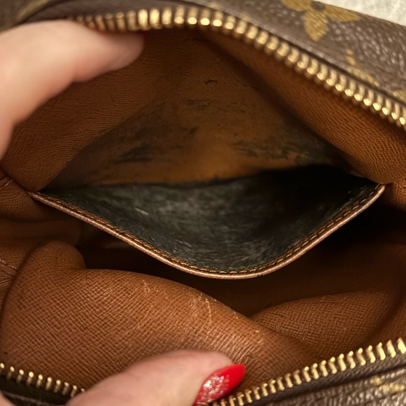 SOLD!!!!!! Louis Vuitton, Amazone monogram shoulder bag, Crossbody - Picture 12 of 15